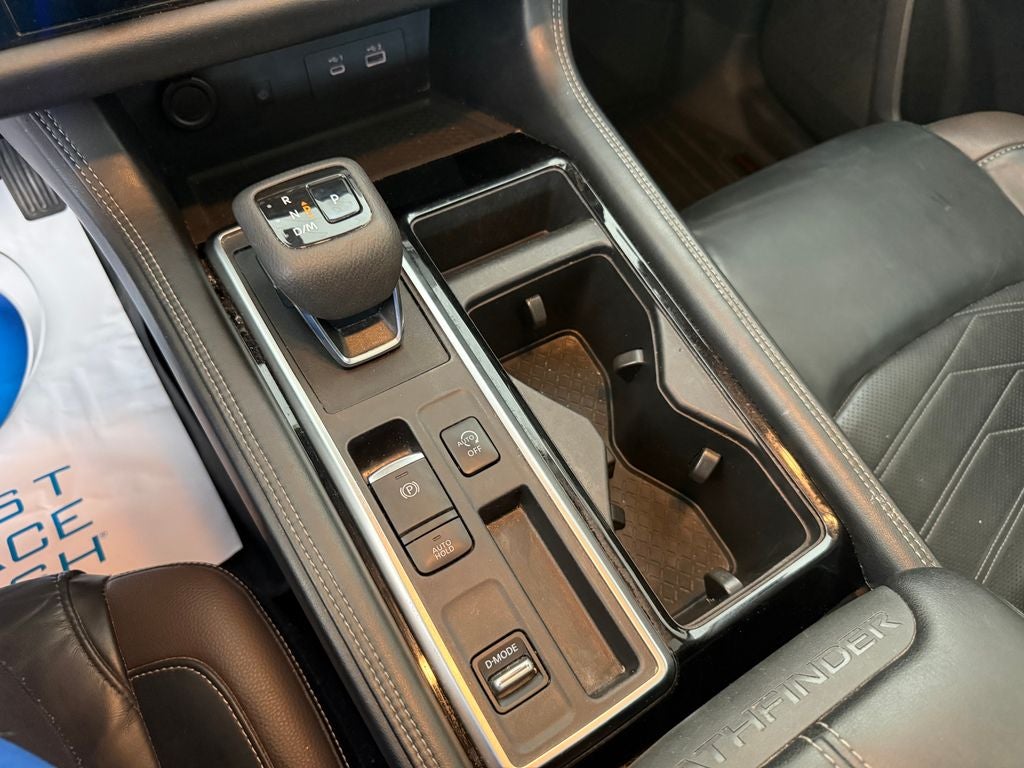 2022 Nissan Pathfinder Platinum