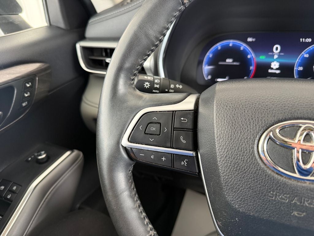 2023 Toyota Highlander Platinum