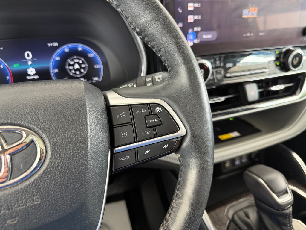 2023 Toyota Highlander Platinum