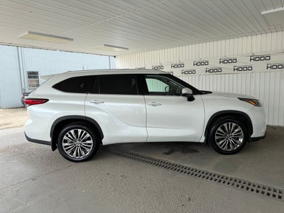 2023 Toyota Highlander Platinum