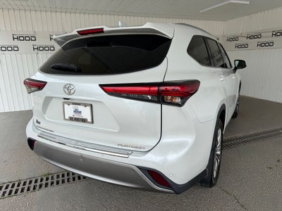 2023 Toyota Highlander Platinum