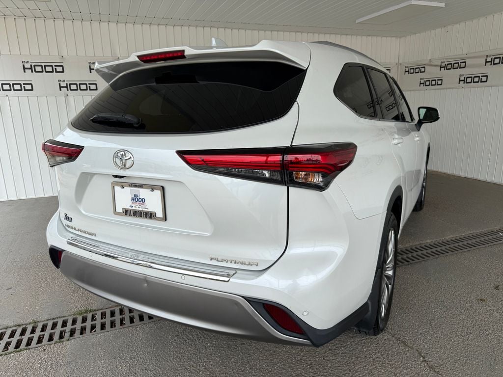 2023 Toyota Highlander Platinum
