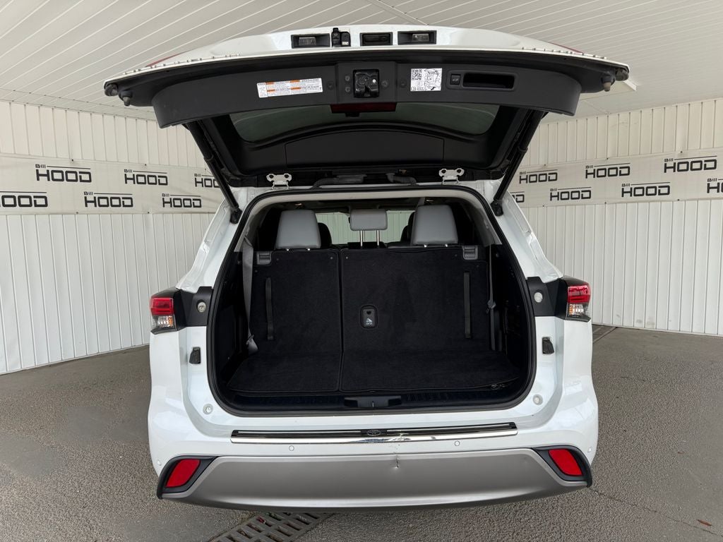 2023 Toyota Highlander Platinum