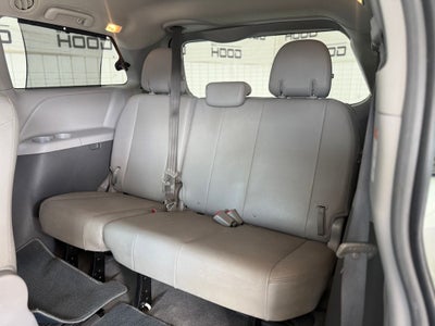 2018 Toyota Sienna XLE 8 Passenger
