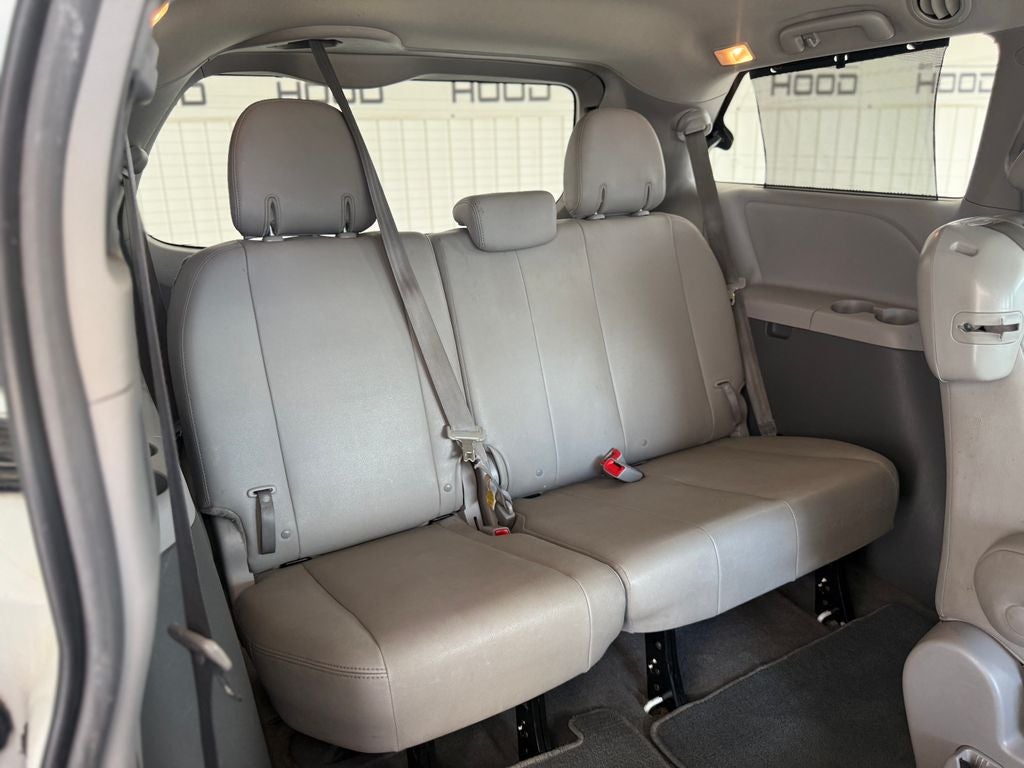 2018 Toyota Sienna XLE 8 Passenger
