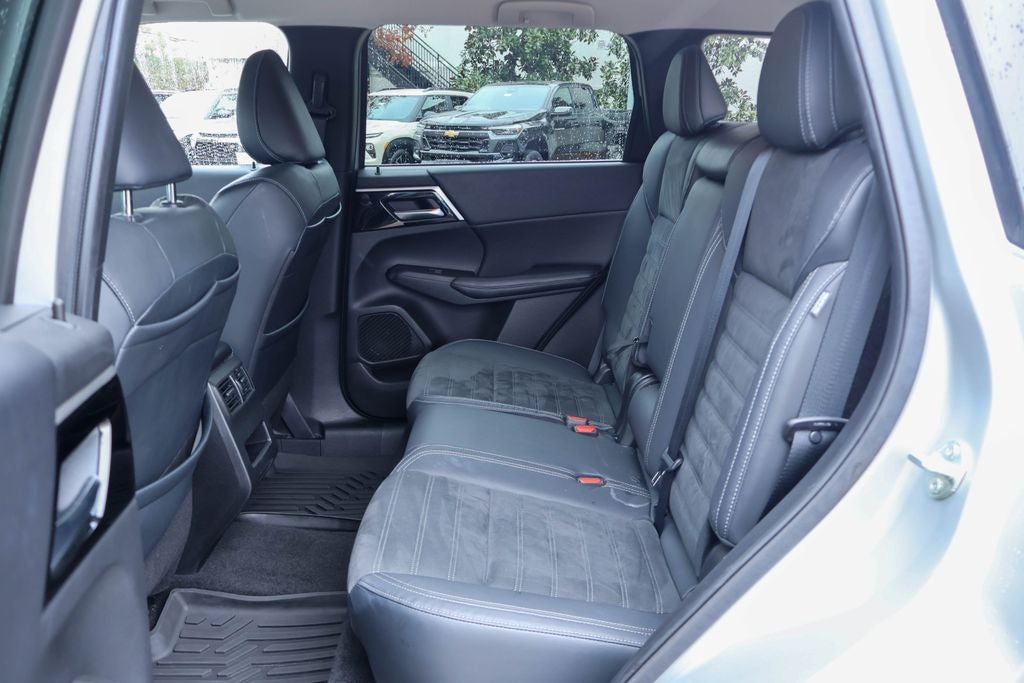 2022 Mitsubishi Outlander SE