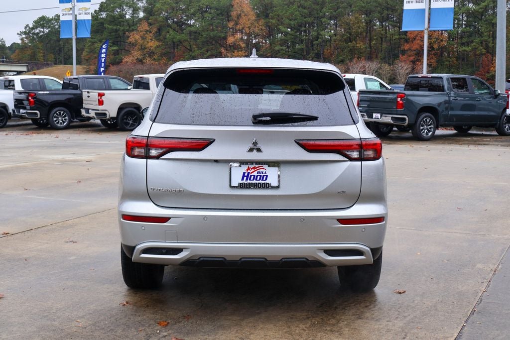 2022 Mitsubishi Outlander SE