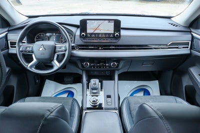 2022 Mitsubishi Outlander SE