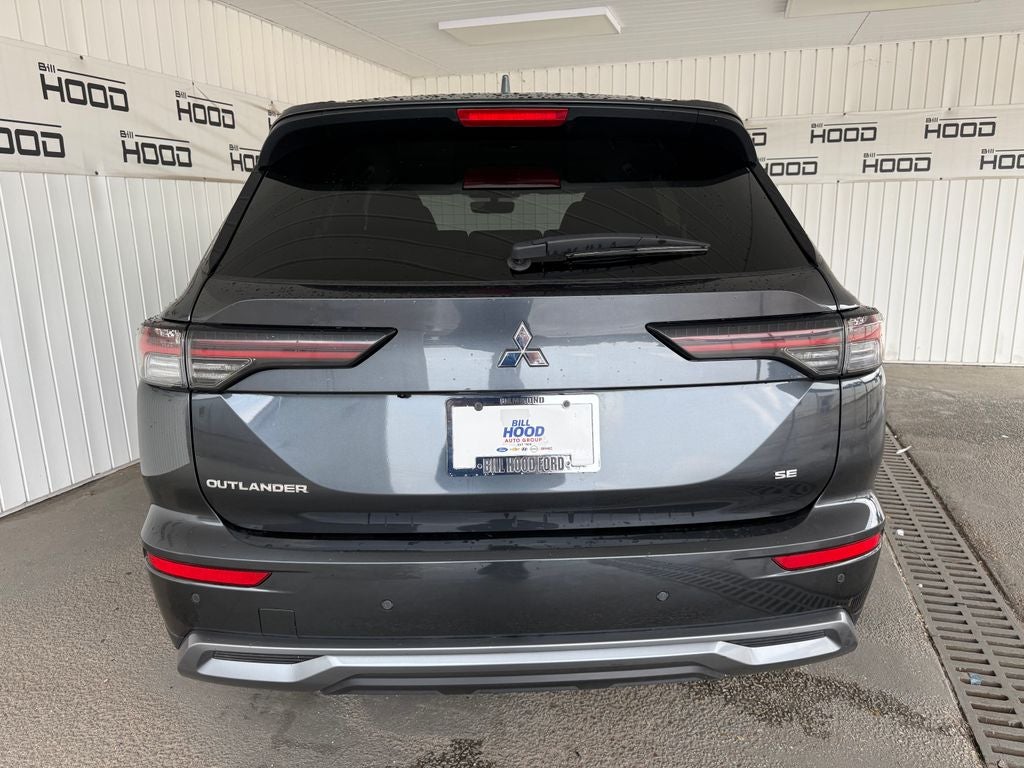 2025 Mitsubishi Outlander SE