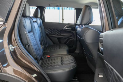 2024 Mitsubishi Outlander SEL