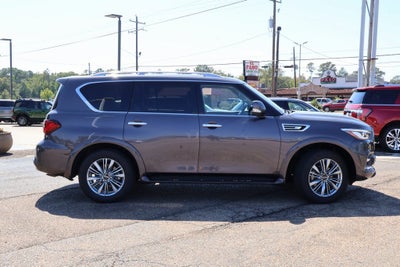 2024 INFINITI QX80 LUXE