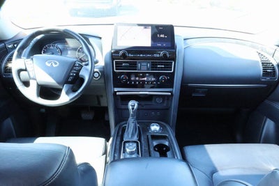 2024 INFINITI QX80 LUXE