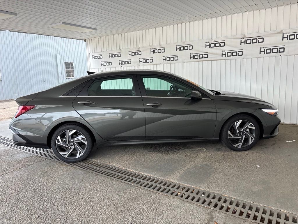 2024 Hyundai Elantra Limited