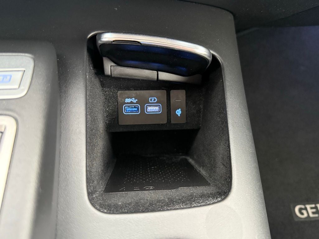 2025 Genesis GV70 2.5T