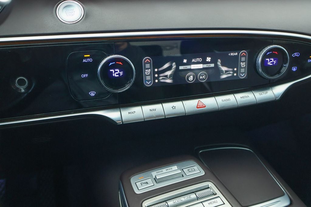 2022 Genesis GV70 2.5T