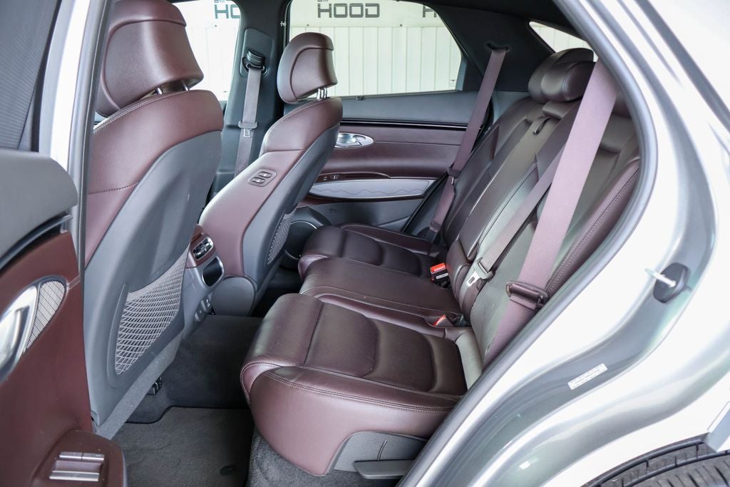 2022 Genesis GV70 2.5T