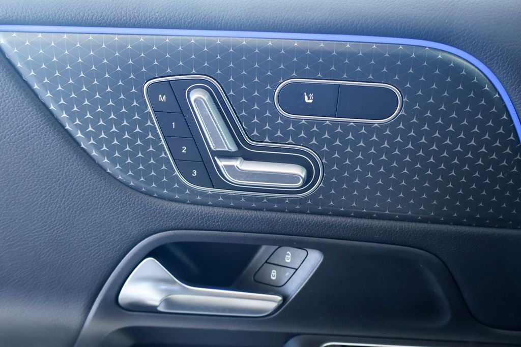 2025 Mercedes-Benz GLB GLB 250