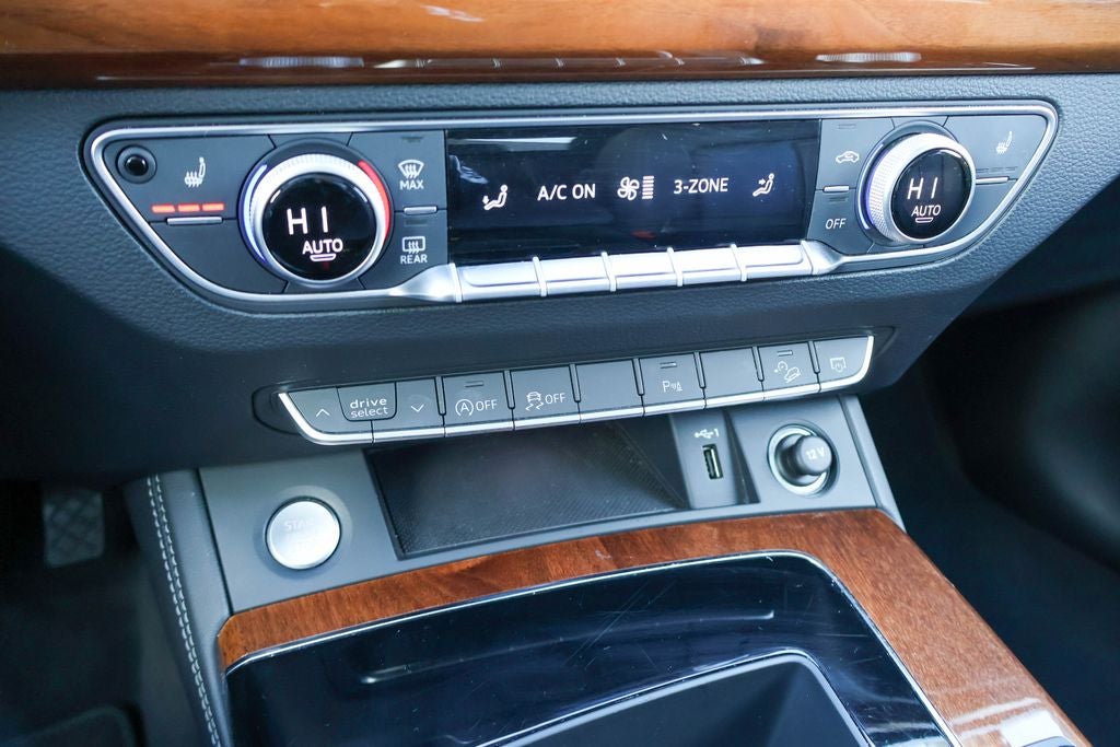 2023 Audi Q5 45 S line Premium quattro