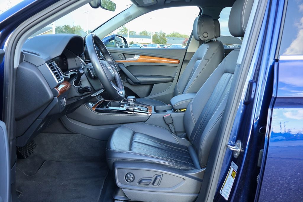 2023 Audi Q5 45 S line Premium quattro